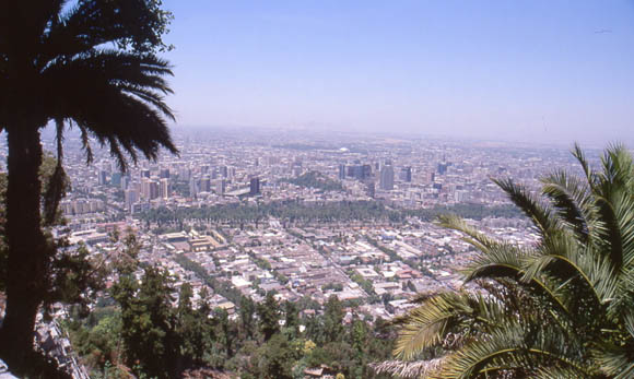 Blick vom Berg mit obligatorischer Madonna auf Santiago